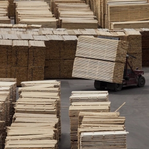 US softwood lumber prices rise further